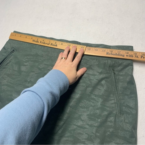 Orvis Travel Skort Skirt Pull On Embossed Camo Green XL built in shorts active - Picture 7 of 9